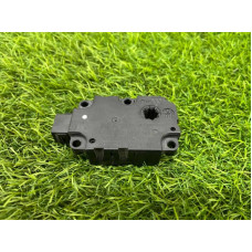 Привод заслонки отопителя