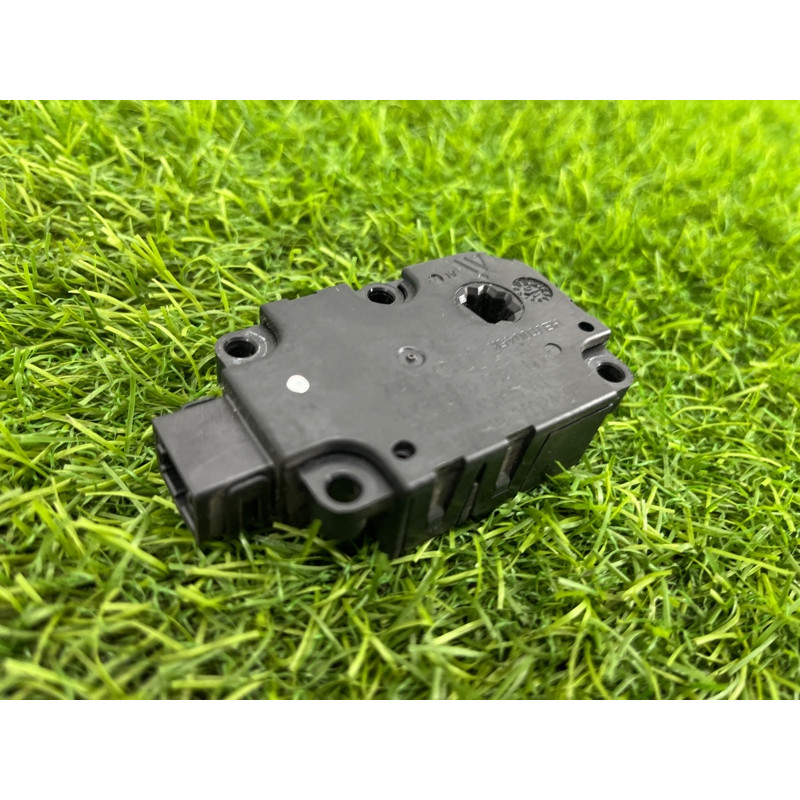 Привод заслонки отопителя (отопление и кондиционирование) AUDI A8 D4 2011 4,2 4H0820511E