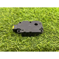 Привод заслонки отопителя