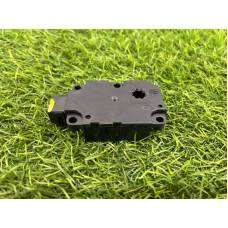 Привод заслонки отопителя