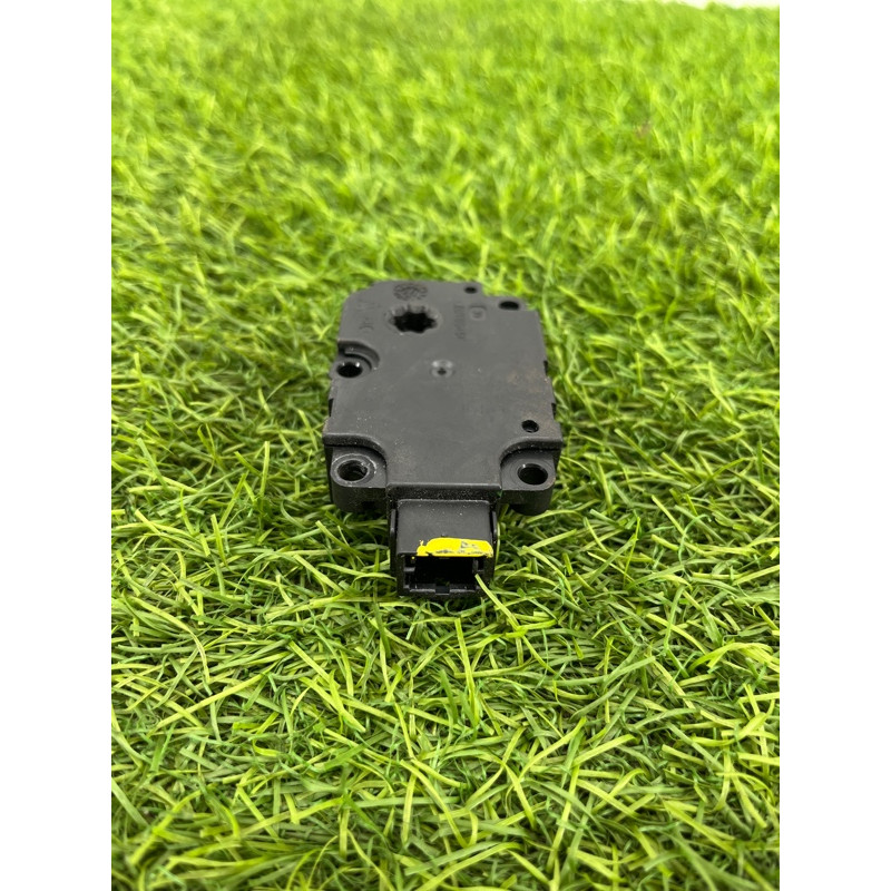 Привод заслонки отопителя (отопление и кондиционирование) Audi A5 F5 2019 2.0 TFSI 4M0820511