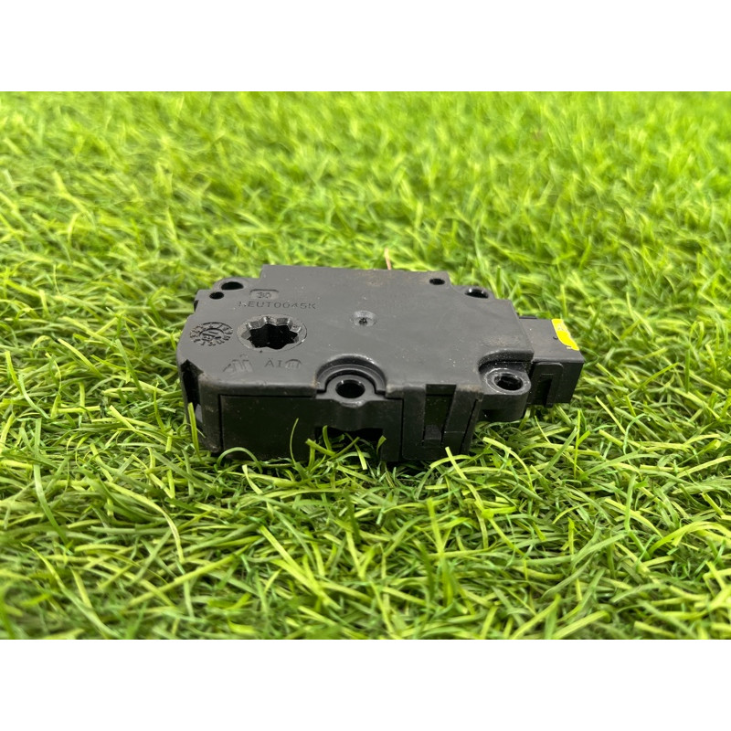 Привод заслонки отопителя (отопление и кондиционирование) Audi A5 F5 2019 2.0 TFSI 4M0820511