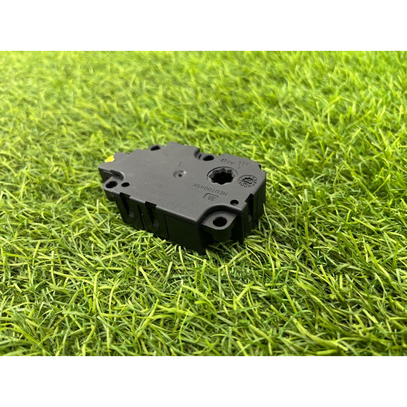 Привод заслонки отопителя (отопление и кондиционирование) AUDI A4 B9 2017 2.0L 4M0820511