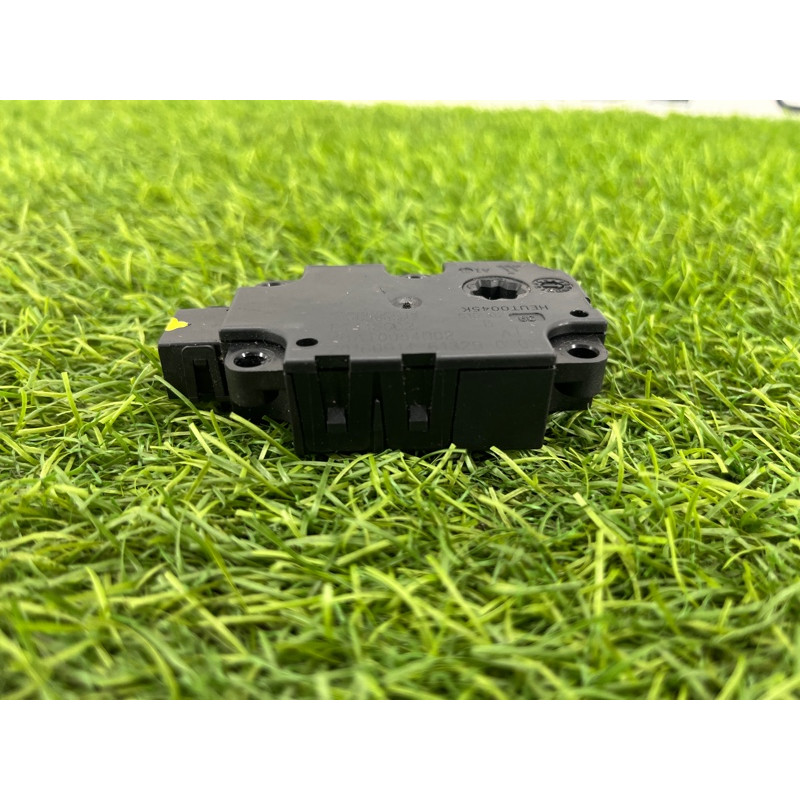 Привод заслонки отопителя (отопление и кондиционирование) AUDI A4 B9 2017 2.0L 4M0820511