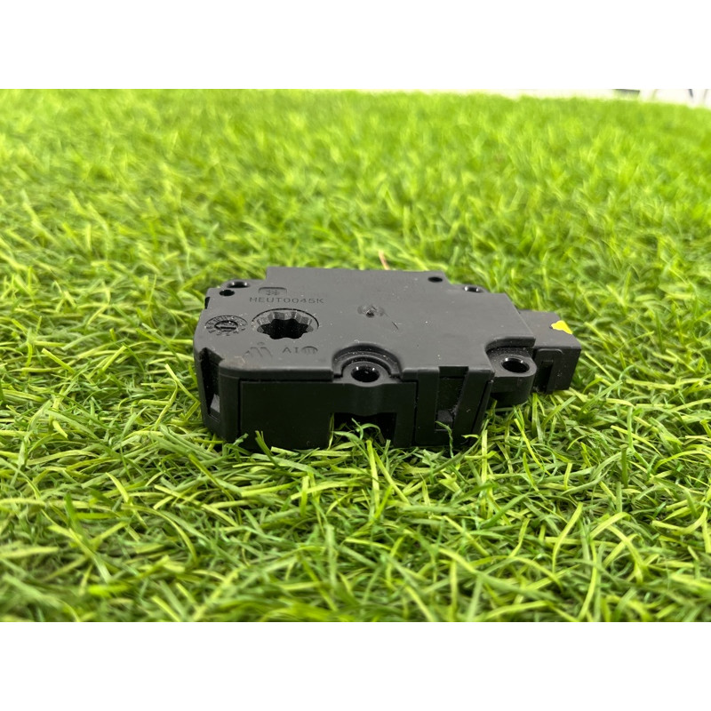 Привод заслонки отопителя (отопление и кондиционирование) AUDI A4 B9 2017 2.0L 4M0820511