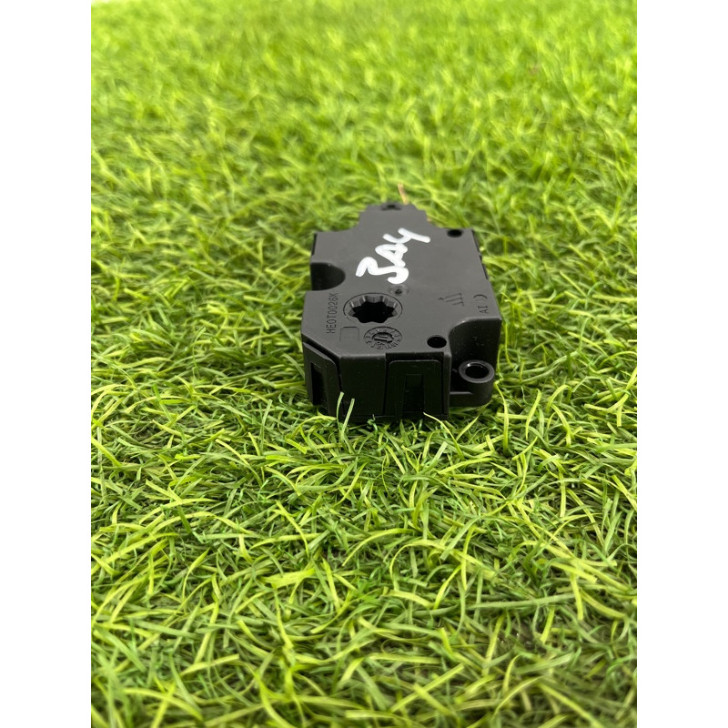 Привод заслонки отопителя (отопление и кондиционирование) AUDI A4 B9 2017 2.0L 4M0820511