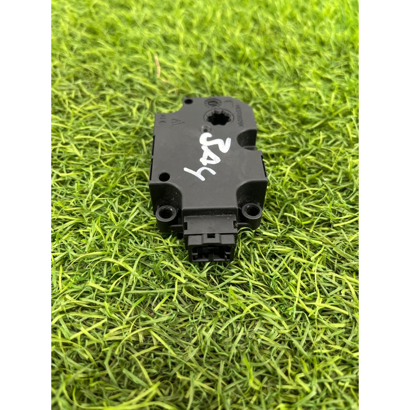 Привод заслонки отопителя (отопление и кондиционирование) AUDI A4 B9 2017 2.0L 4M0820511