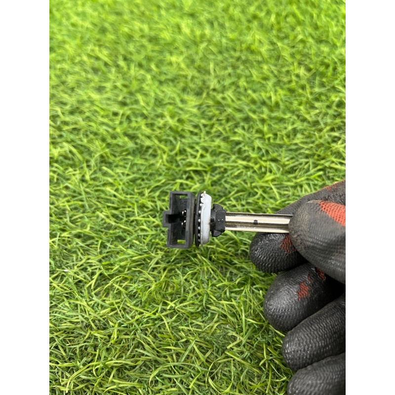 Датчик температуры отопителя (электрика / датчики) AUDI A4 B9 2017 2.0L 6Q0820539