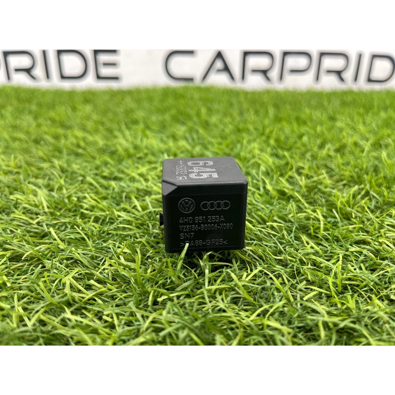 Реле (электрика) AUDI A4 B9 2017 2.0L 4H0951253A