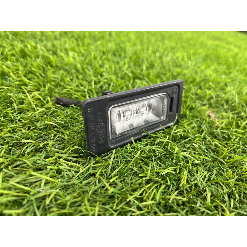 Плафон подсветки номера (оптика) AUDI A4 B9 2017 2.0L 4G0943021