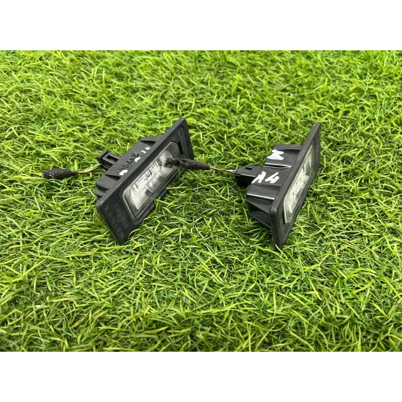 Плафон подсветки номера (оптика) AUDI A4 B9 2017 2.0L 4G0943021