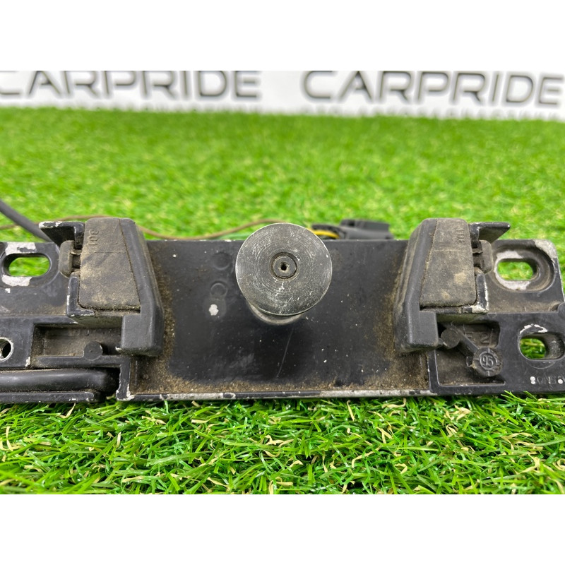 Привод замка багажника (электрика) BMW 7-series E38 67 33 8 352 202