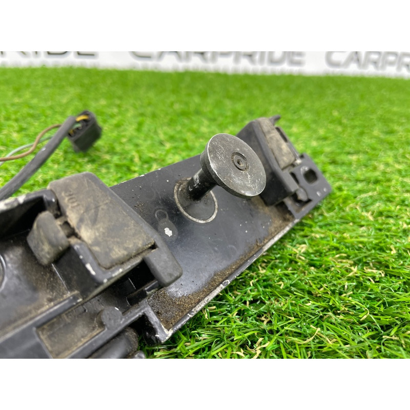 Привод замка багажника (электрика) BMW 7-series E38 67 33 8 352 202