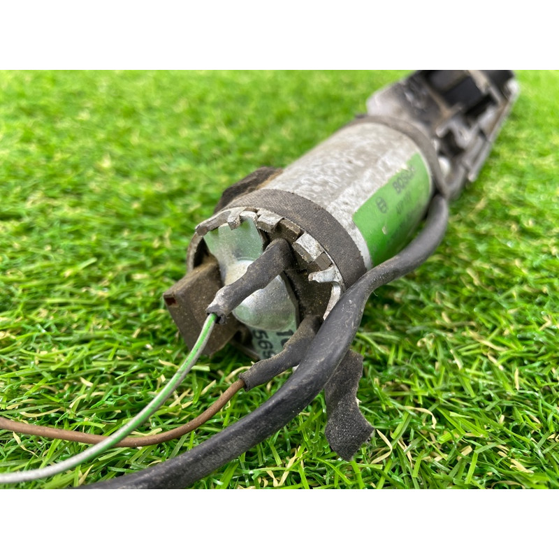 Привод замка багажника (электрика) BMW 7-series E38 67 33 8 352 202