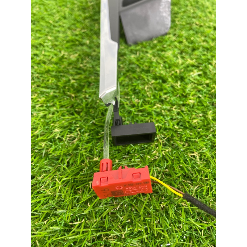 Декоративна накладка карти дверей (салон) Audi A5 F5 2019 2.0 TFSI 8W0959523C6PS