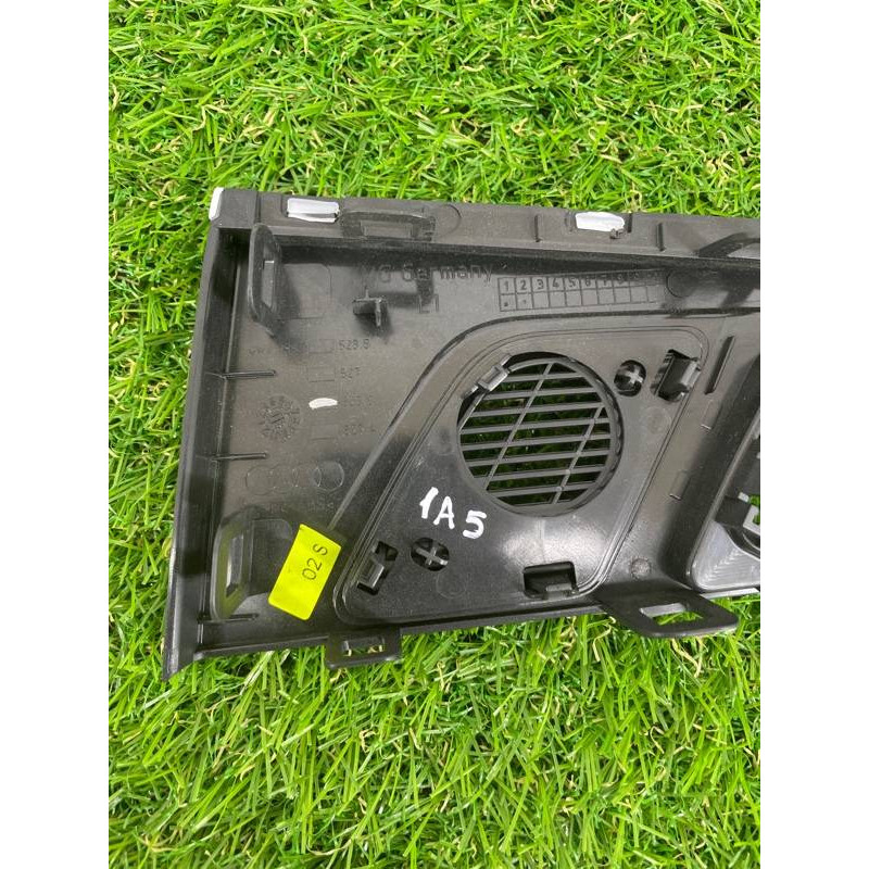 Декоративна накладка карти дверей (салон) Audi A5 F5 2019 2.0 TFSI 8W0959523C6PS