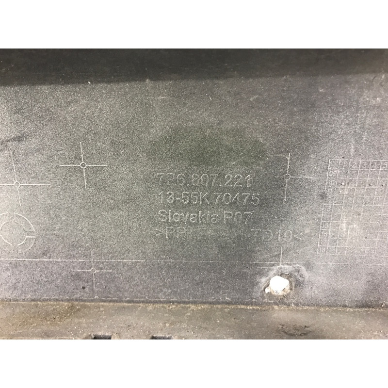 Бампер (наружные элементы кузова) Volkswagen Touareg II NF 2013 3.0 TDI 7P6807101AGRU