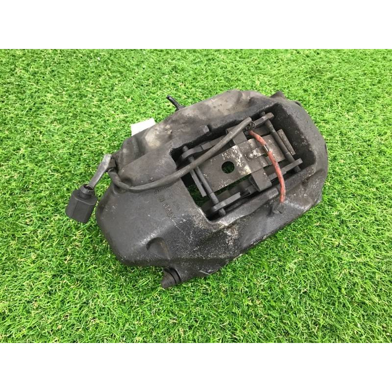 Гальмівний супорт (гальмівна система) Volkswagen Touareg II NF 2013 3.0 TDI 7L6615150A