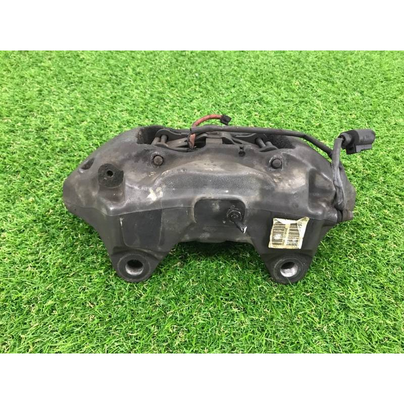 Гальмівний супорт (гальмівна система) Volkswagen Touareg II NF 2013 3.0 TDI 7L6615150A