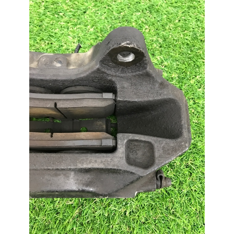 Гальмівний супорт (гальмівна система) Volkswagen Touareg II NF 2013 3.0 TDI 7L6615150A