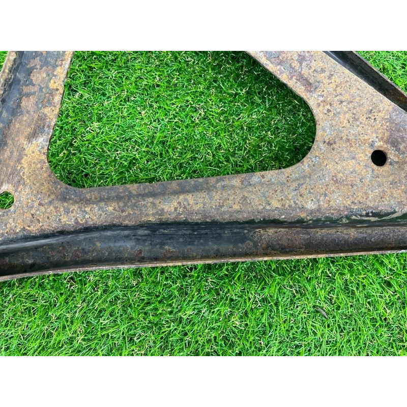 Рычаг подвески (подвеска) Volkswagen Touareg II NF 2013 3.0 TDI 7P0505311E