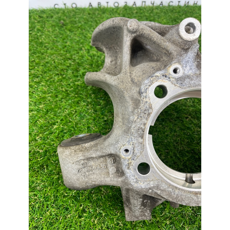 Цапфа подвески (подвеска) Volkswagen Touareg II NF 2013 3.0 TDI 7P0505436B