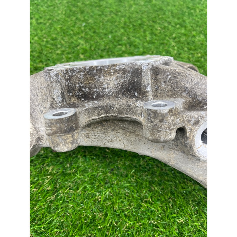 Цапфа подвески (подвеска) Volkswagen Touareg II NF 2013 3.0 TDI 7P0505436B