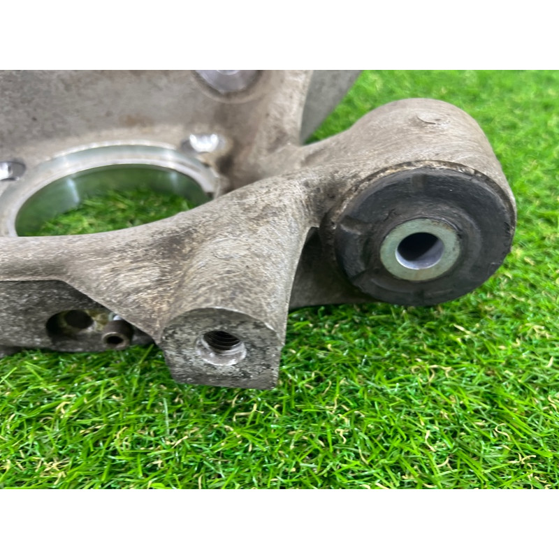 Цапфа подвески (подвеска) Volkswagen Touareg II NF 2013 3.0 TDI 7P0505436B