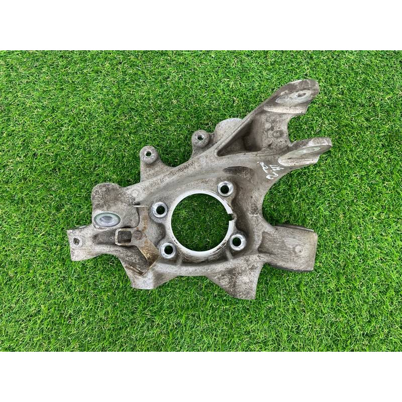 Цапфа подвески (подвеска) Volkswagen Touareg II NF 2013 3.0 TDI 7P0505436B