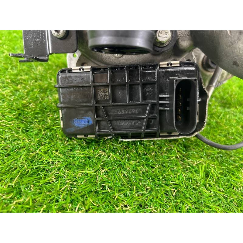 Турбина (выпускная система) Volkswagen Touareg II NF 2013 3.0 TDI 059145874T