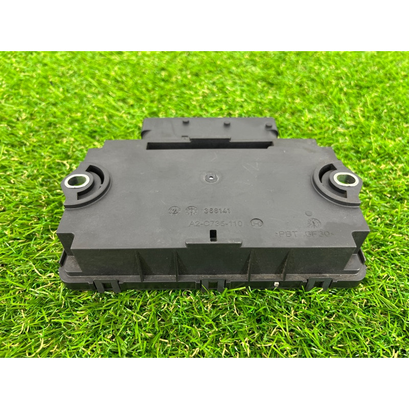 Блок управления стояночным тормозом (электрика / блоки управления) Volkswagen Touareg II NF 2013 3.0 TDI 7P0907801F