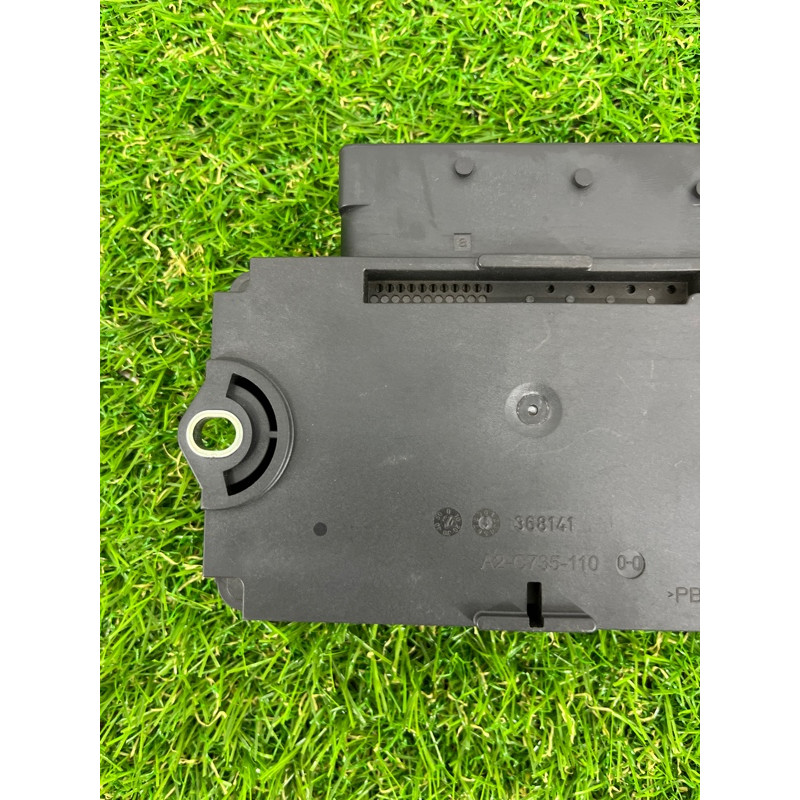 Блок управления стояночным тормозом (электрика / блоки управления) Volkswagen Touareg II NF 2013 3.0 TDI 7P0907801F