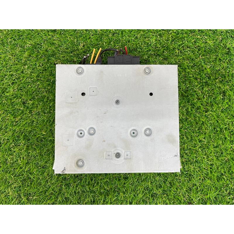 Блок радиоприемника (электрика / блоки управления) Volkswagen Touareg II NF 2013 3.0 TDI 4G0035061J