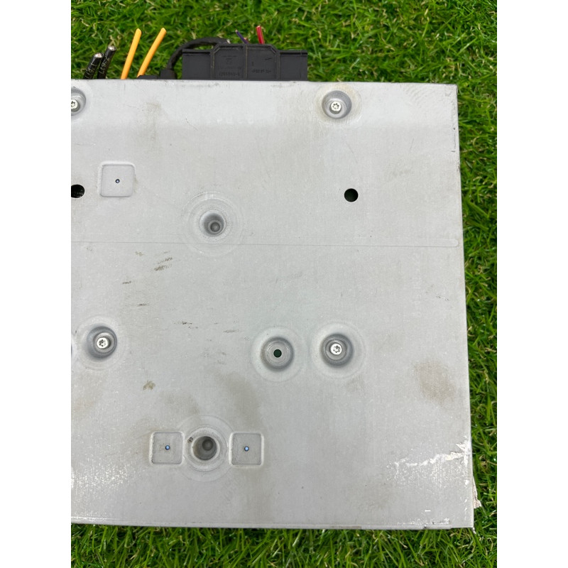 Блок радиоприемника (электрика / блоки управления) Volkswagen Touareg II NF 2013 3.0 TDI 4G0035061J