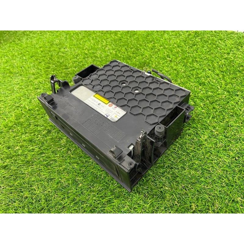 Магнитофон (электрика) Volkswagen Touareg II NF 2013 3.0 TDI 7P6035670E