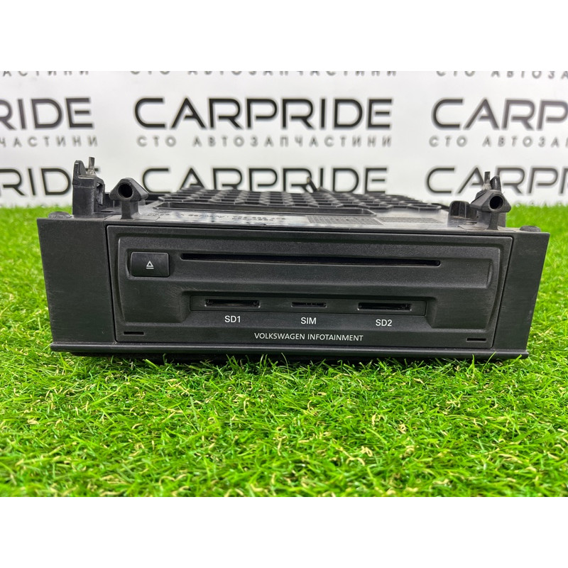 Магнитофон (электрика) Volkswagen Touareg II NF 2013 3.0 TDI 7P6035670E