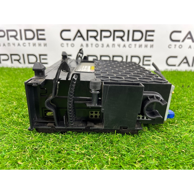 Магнитофон (электрика) Volkswagen Touareg II NF 2013 3.0 TDI 7P6035670E