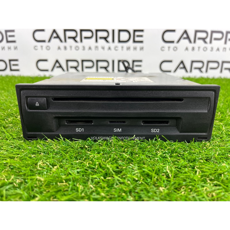 Магнитофон (электрика) Volkswagen Touareg II NF 2013 3.0 TDI 7P6035670E