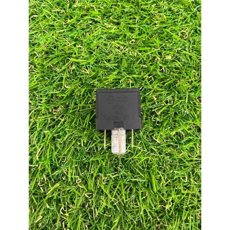 Реле (электрика) Volkswagen Touareg II NF 2013 3.0 TDI 7M0951253A