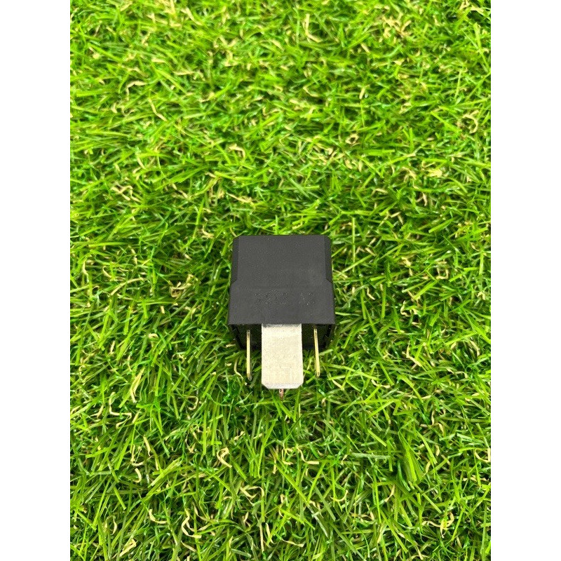 Реле (электрика) Volkswagen Touareg II NF 2013 3.0 TDI 7M0951253A