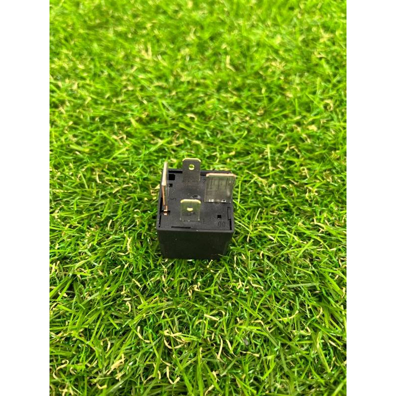 Реле (электрика) Volkswagen Touareg II NF 2013 3.0 TDI 7M0951253A