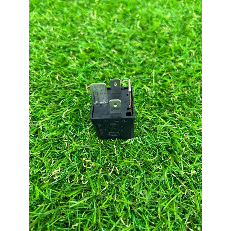 Реле (электрика) Volkswagen Touareg II NF 2013 3.0 TDI 7M0951253A