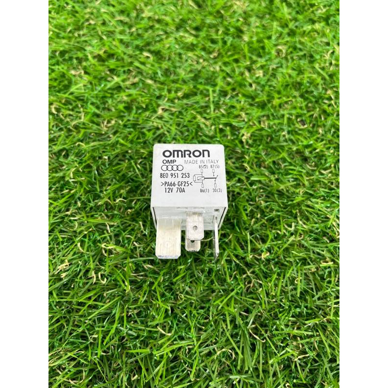 Реле (электрика) Volkswagen Touareg II NF 2013 3.0 TDI 8E0951253