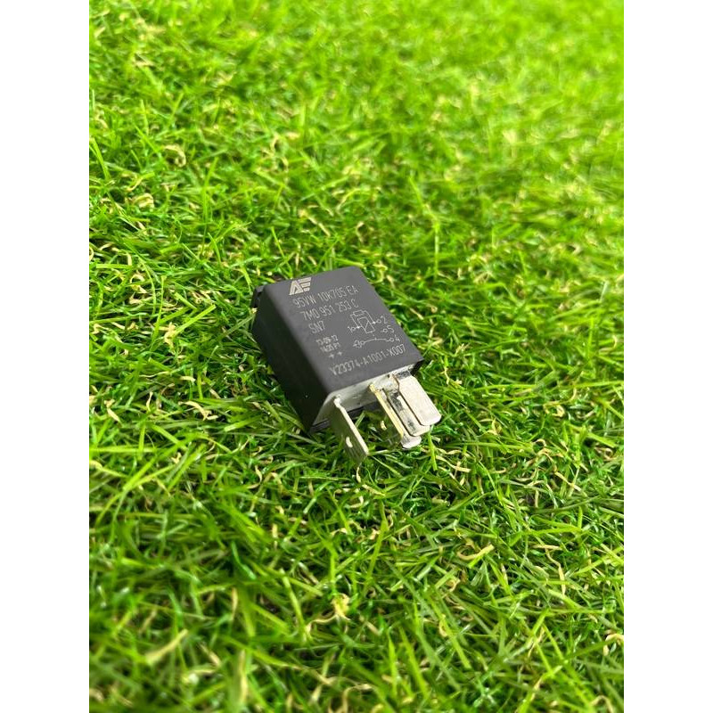 Реле (электрика) Volkswagen Touareg II NF 2013 3.0 TDI 7M0951253C