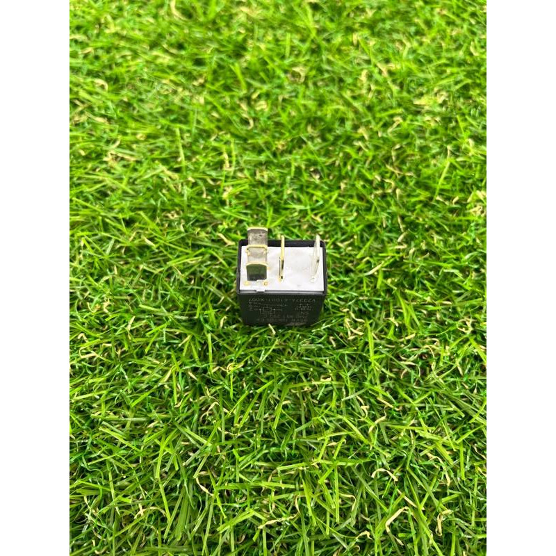 Реле (электрика) Volkswagen Touareg II NF 2013 3.0 TDI 7M0951253C