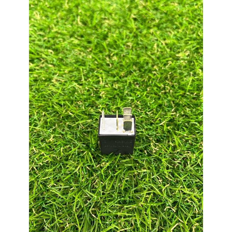 Реле (электрика) Volkswagen Touareg II NF 2013 3.0 TDI 7M0951253C