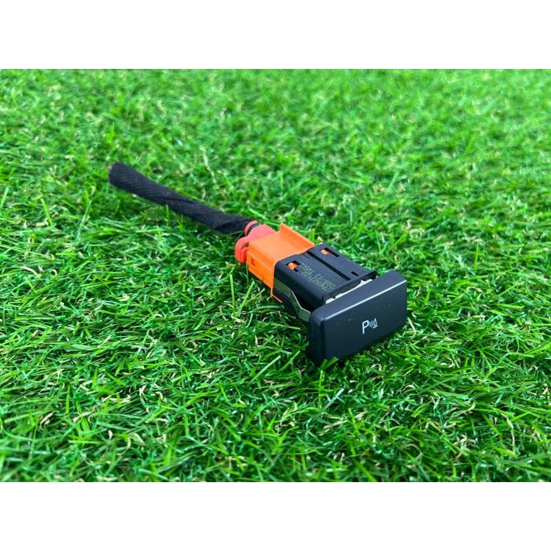 Кнопка парктроника (электрика / кнопки) Volkswagen Touareg II NF 2013 3.0 TDI 7P6927122