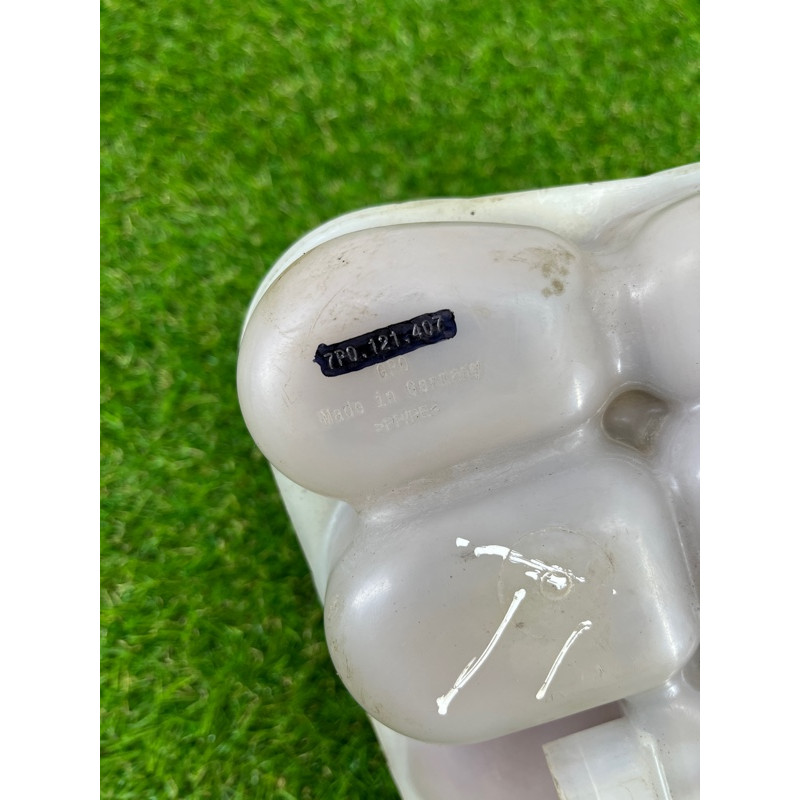 Бачок расширительный (система охлаждения) Volkswagen Touareg II NF 2013 3.0 TDI 7P0121407B