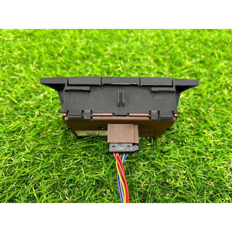 Кнопка ESP (электрика / кнопки) Volkswagen Touareg II NF 2013 3.0 TDI 7P6927127F