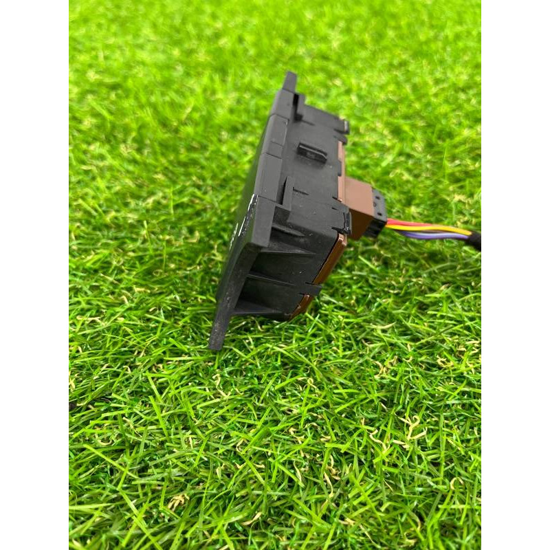 Кнопка ESP (электрика / кнопки) Volkswagen Touareg II NF 2013 3.0 TDI 7P6927127F